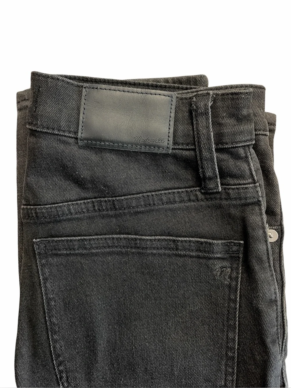 Madewell Classic Straight Jean in Lunar Wash Size 24 - Picture 4 of 8